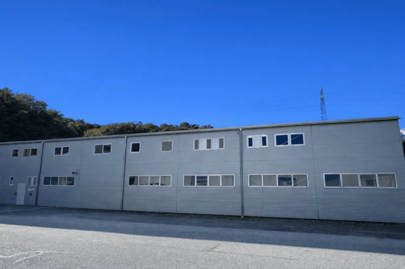 SIERRE - HALLE INDUSTRIELLE DE 2'200 M2 AVEC PROJET DE TRANSFORMATION (9)
