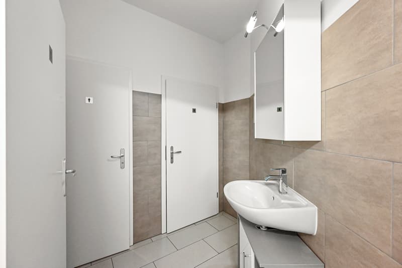 MONTREUX - SURFACE ADMINISTRATIVE DE 300 M2 (9)
