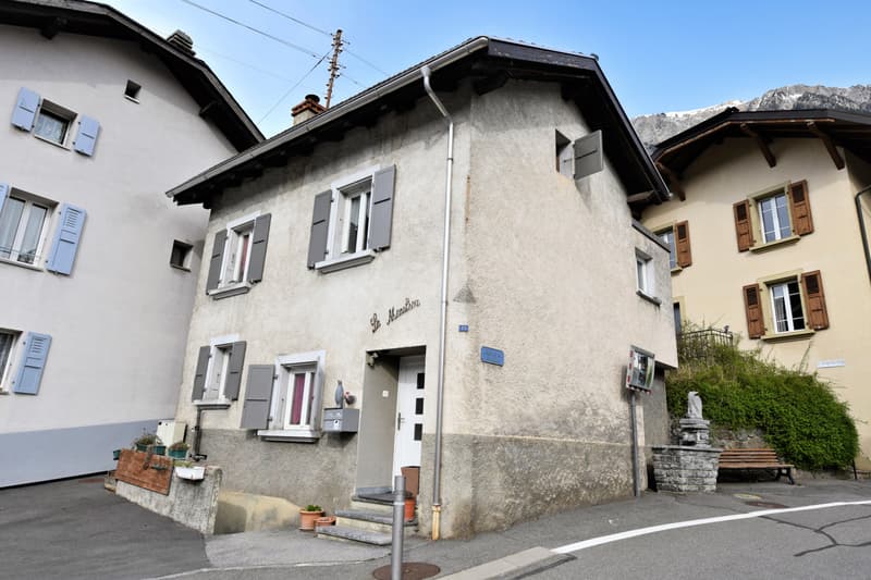 FULLY - BAISSE DE PRIX - CHARMANTE MAISON VILLAGEOISE 3.5 PIECES (12)