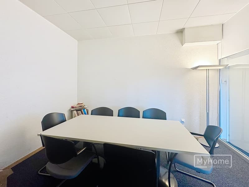 Surface de bureaux de 345 m2 à louer (4)