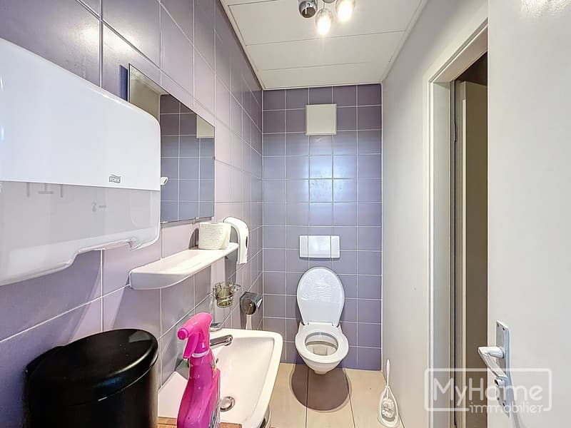 Local commercial de 153m² à louer à Lonay (6)