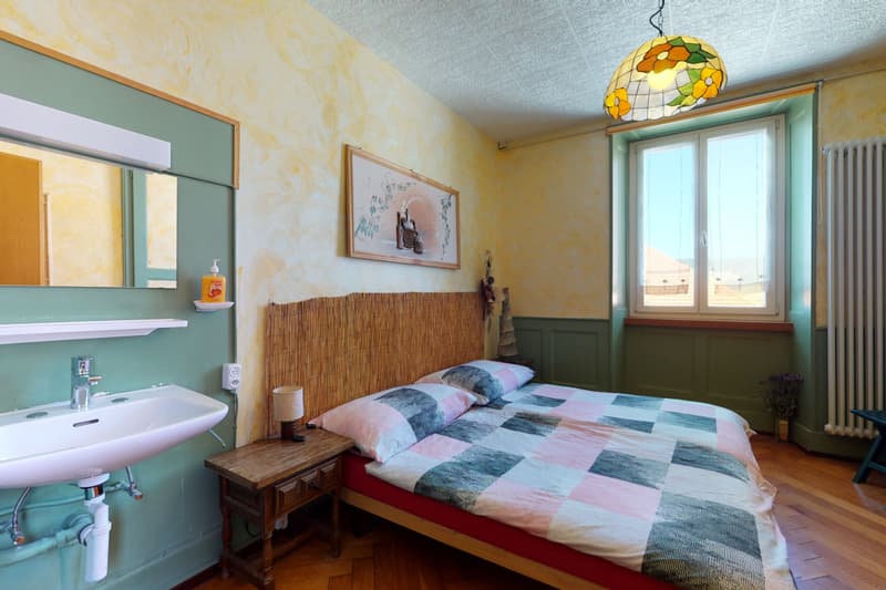 Splendide immeuble commercial avec chambres d'hôtes, bar et kiosque (7)
