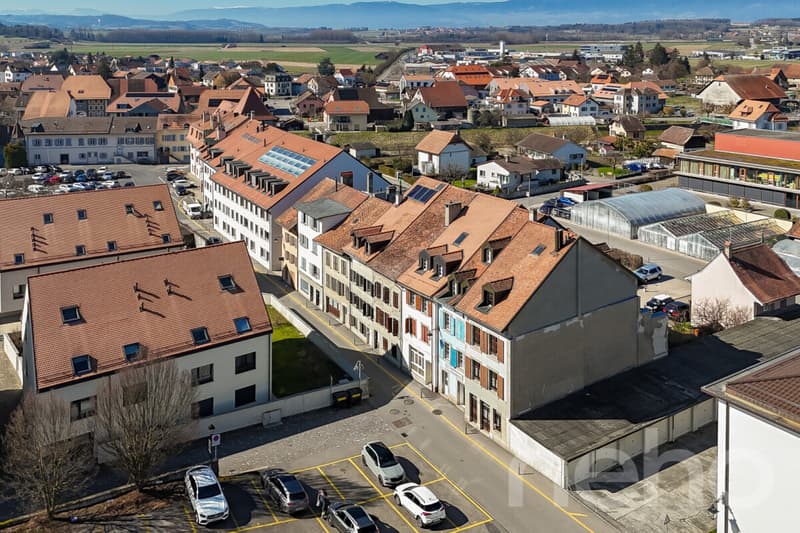 Opportunità rara: 3 appartamenti nel cuore di Payerne! (3)