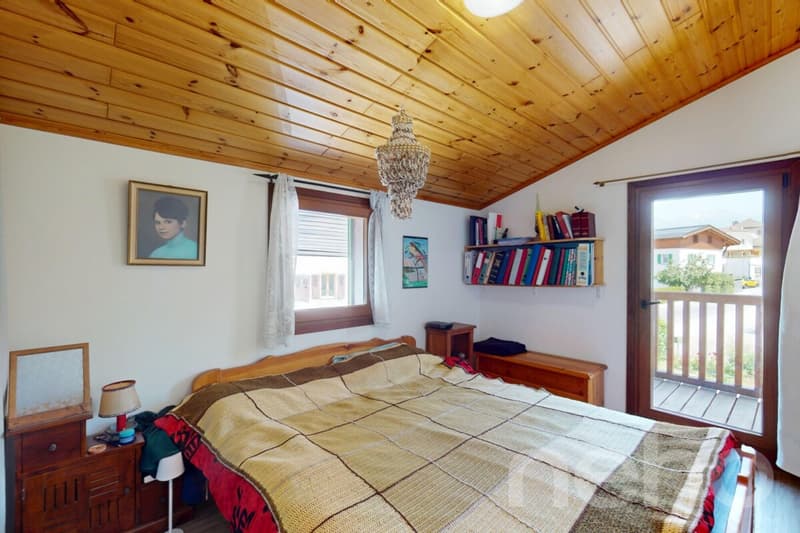Esclusivo: Chalet ristrutturato nel centro del villaggio con 3,5 locali e studio (7)