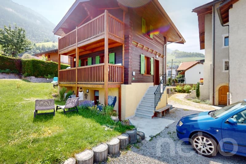 Esclusivo: Chalet ristrutturato nel centro del villaggio con 3,5 locali e studio (3)