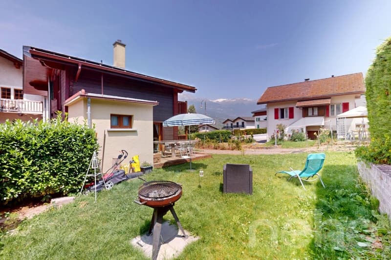 Esclusivo: Chalet ristrutturato nel centro del villaggio con 3,5 locali e studio (11)