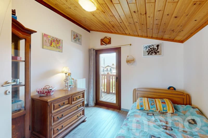 Esclusivo: Chalet ristrutturato nel centro del villaggio con 3,5 locali e studio (8)