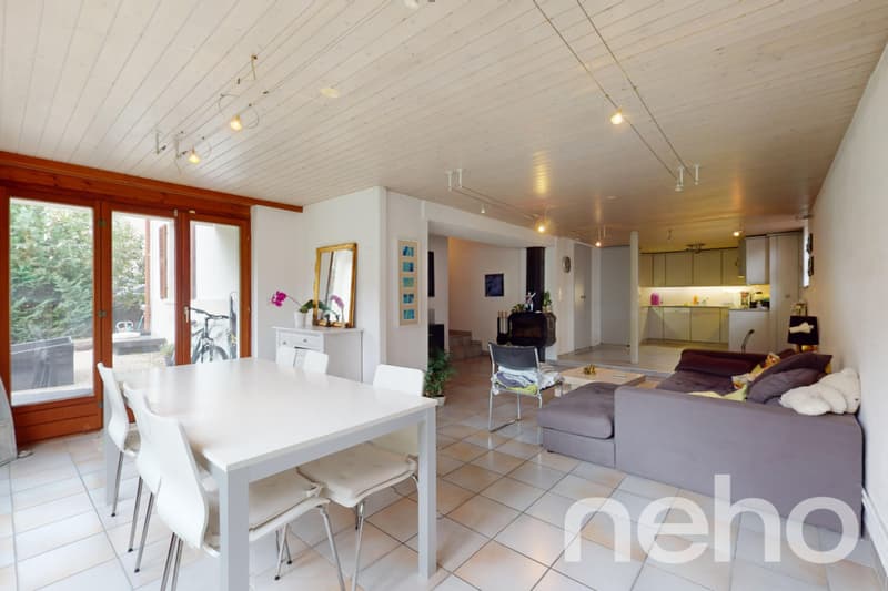 Immeuble de rendement | 13 garages | et Terrain constructible ! (3)