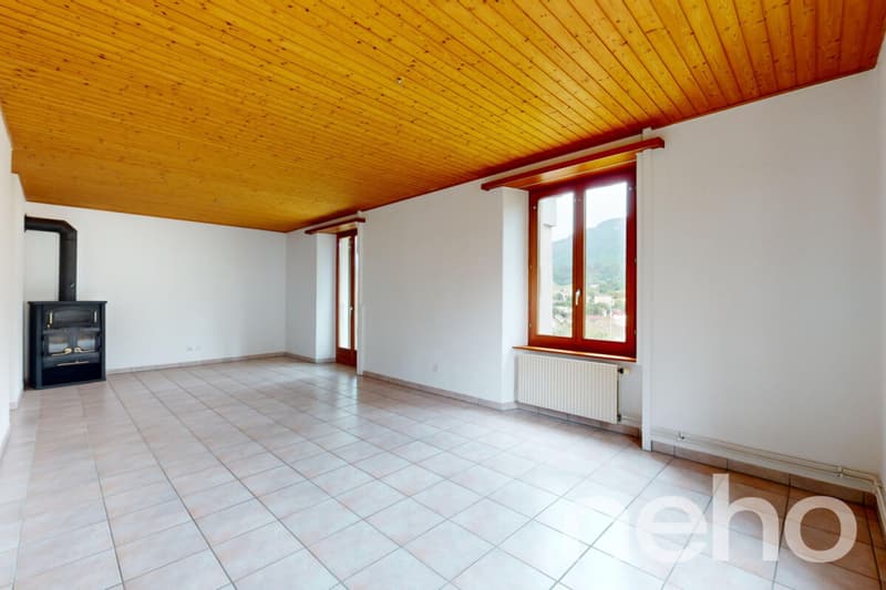 Immeuble de rendement | 13 garages | et Terrain constructible ! (5)
