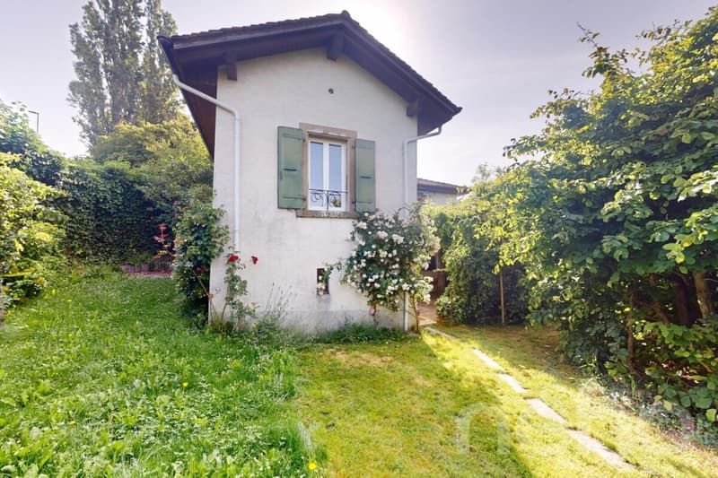 Casa ristrutturata con giardino in una posizione eccezionale (4)