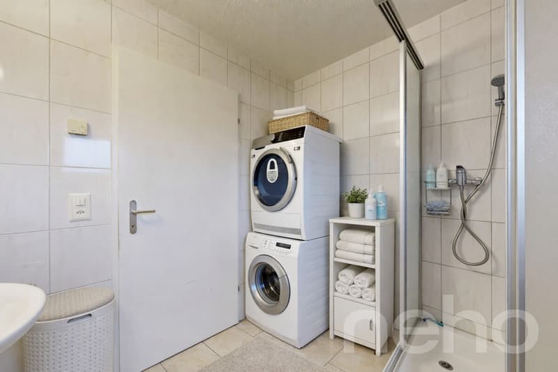 Grosszügige 5.5-Zimmer Wohnung mit grosser Loggia in Schlieren (10)