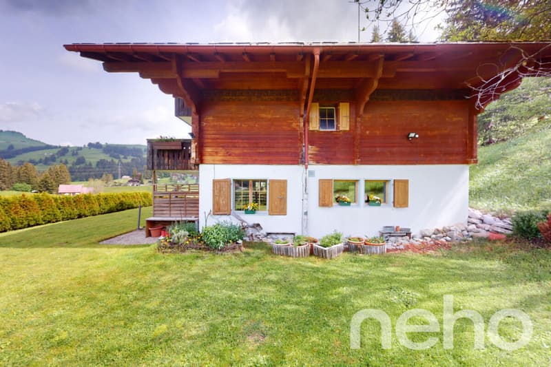 Exclusive: Large chalet with 3 apartments (11)