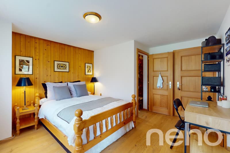Exclusive: Large chalet with 3 apartments (7)