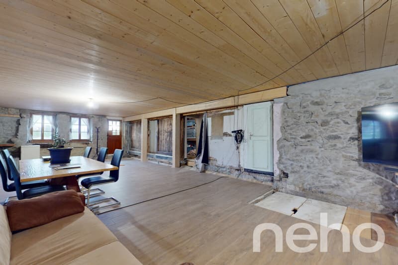 Ideal for a family or an investor! (2)