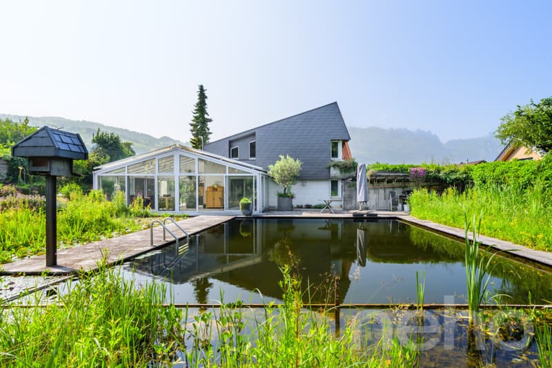 Esclusiva casa unifamiliare a Grabs con piscina naturale e molta privacy (2)