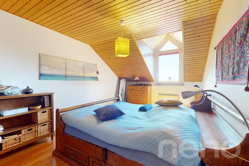 Exclusif: Spacieux appartement de 3 chambres dans les combles (11)