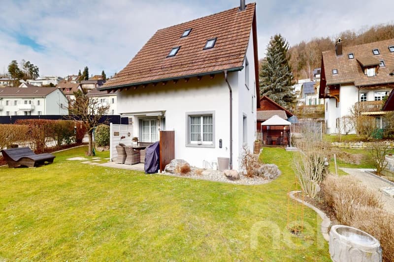 Casa unifamiliare con giardino a Niederwenigen, vicino a Zurigo (12)