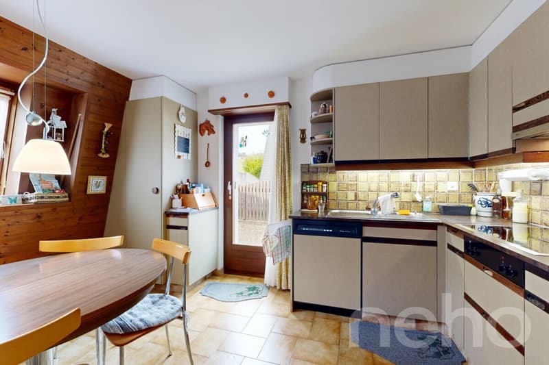 Bright family house with open view (8)