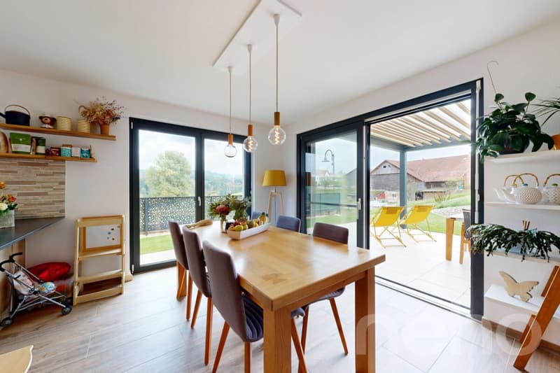 New individual house with garage and open view! (9)