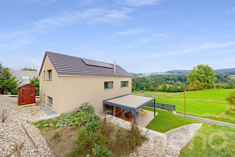 New individual house with garage and open view! (12)