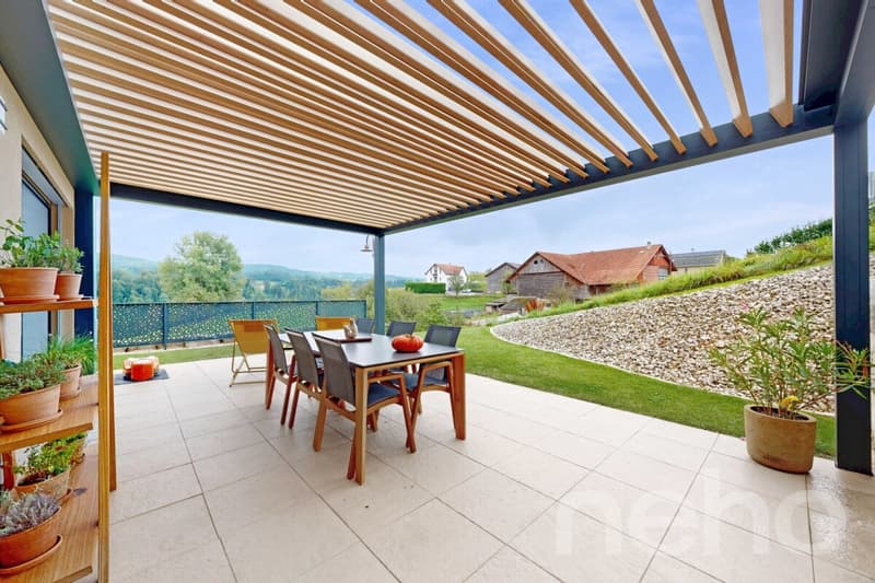 New individual house with garage and open view! (1)