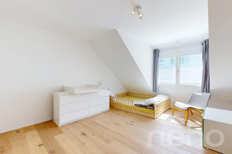 Newly valued 5.5-room maisonette apartment in Spreitenbach (11)