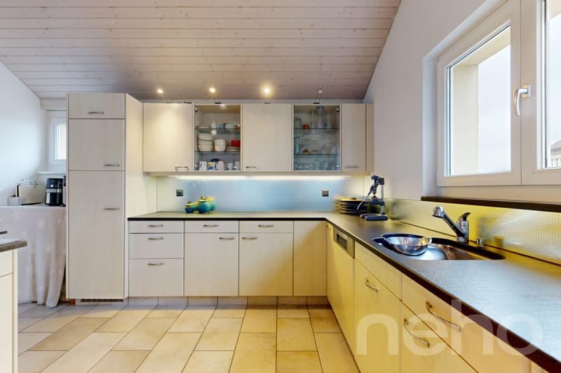 Spacious single-family home with in-law apartment and panoramic view (9)