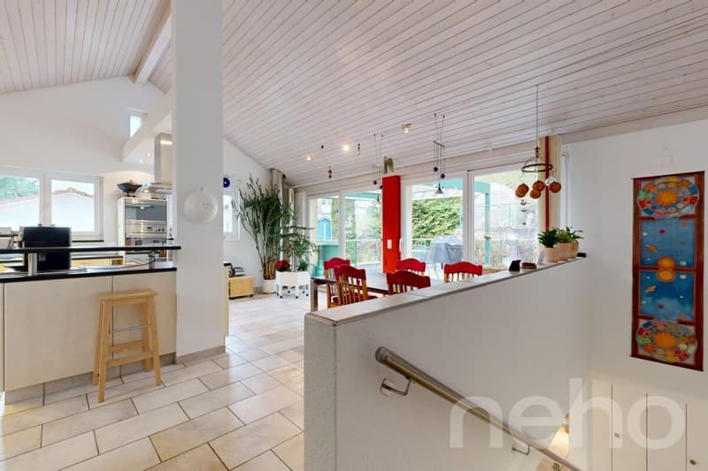 Spacious single-family home with in-law apartment and panoramic view (8)