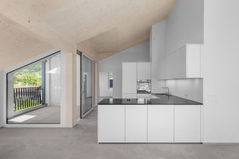 Modern 5.5-room attic apartment with mountain view in Bonaduz (4)