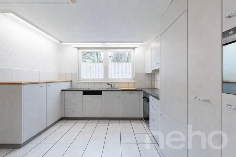 Family-friendly 6-room row house in Bassersdorf (4)