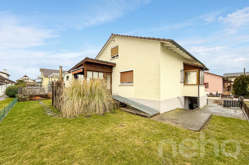 Charming single-family house in a preferred location with garage (4)