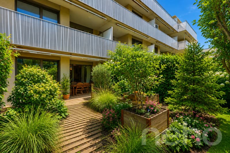 Ideally located with a beautiful garden - CASATAX (9)