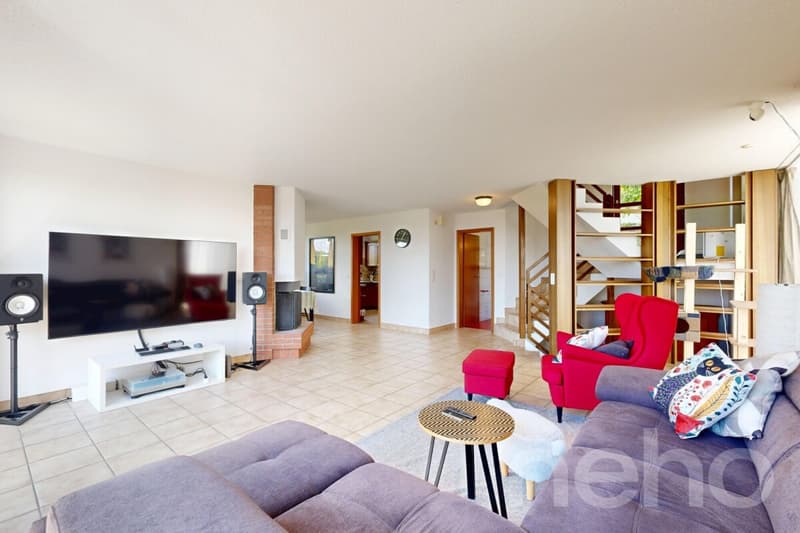 Single-family house with a lot of privacy and unobstructable views (3)