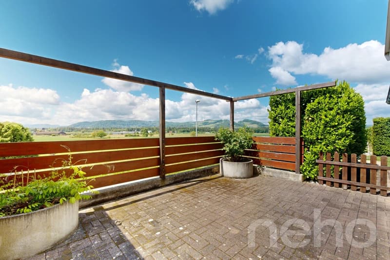 Single-family house with a lot of privacy and unobstructable views (5)