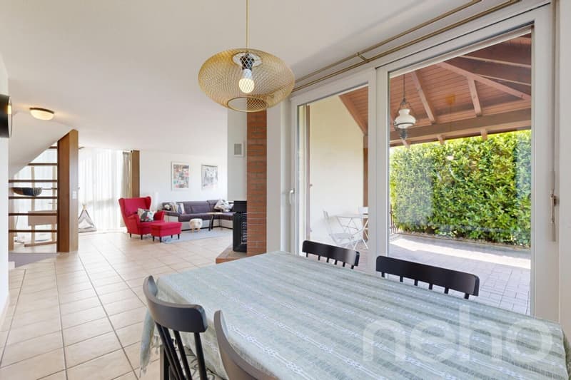 Single-family house with a lot of privacy and unobstructable views (4)