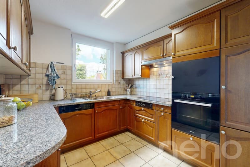 Single-family house with a lot of privacy and unobstructable views (7)