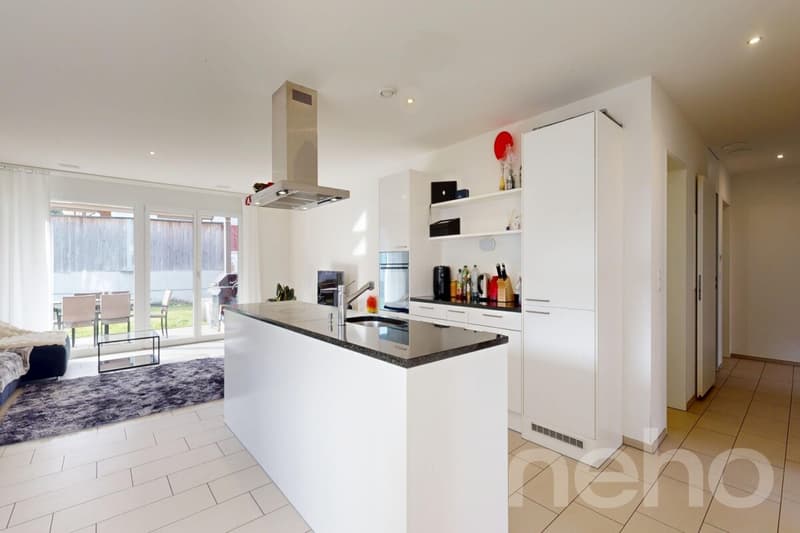 Appartamento giardino moderno 3,5 locali con giardino di 184 m² e area di soggiorno (5)