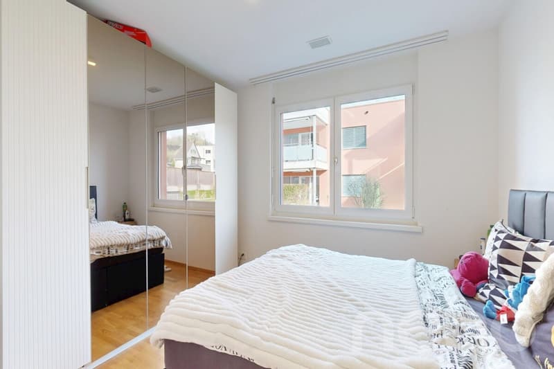 Appartamento giardino moderno 3,5 locali con giardino di 184 m² e area di soggiorno (9)