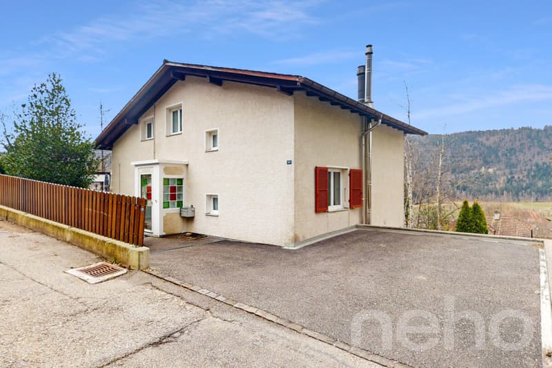 Maison individuelle de 172 m² à vendre à St-Imier (2)
