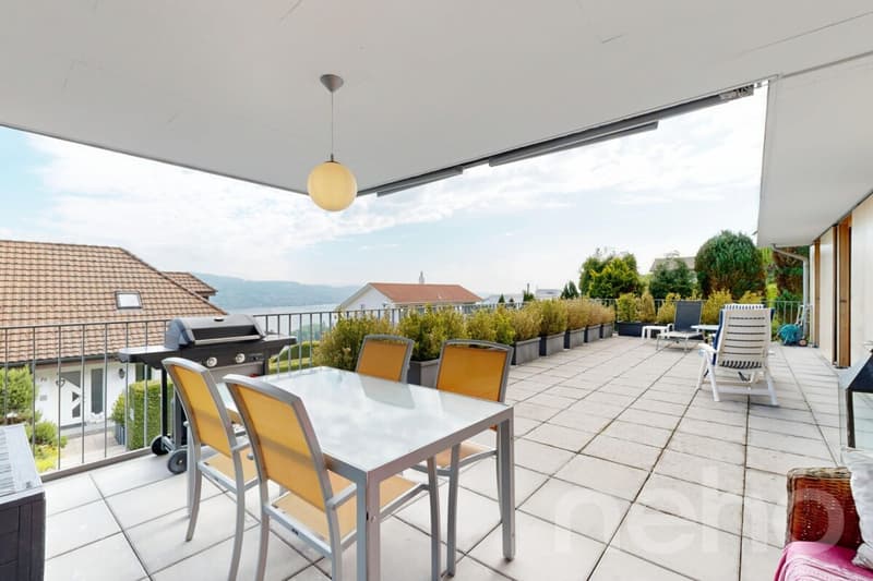 Bright 5.5-room terrace apartment with panoramic lake view (8)