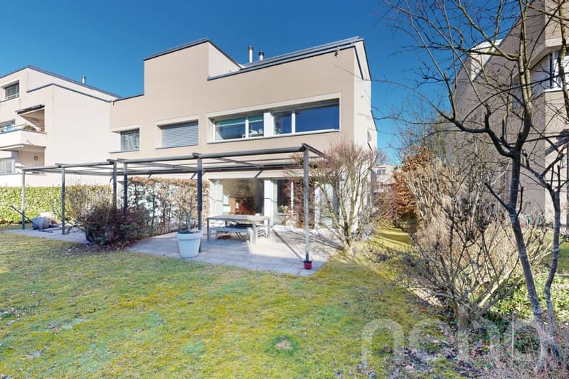 Semi-detached house with garden in Uster (10)