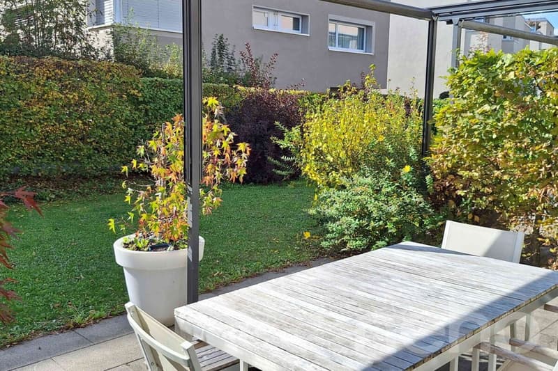 Semi-detached house with garden in Uster (12)
