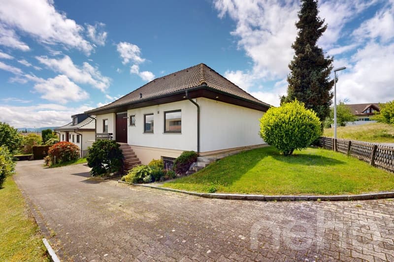 Attractive 6-room house in a quiet, elevated location (11)