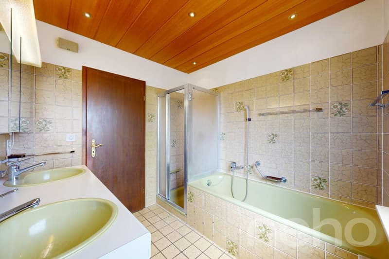 Attractive 6-room house in a quiet, elevated location (7)