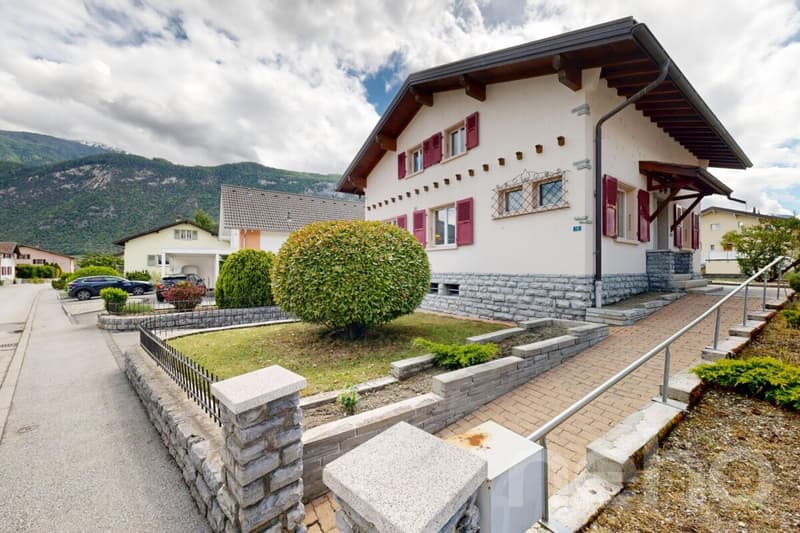 House with great potential in the heart of Saint-Léonard (12)
