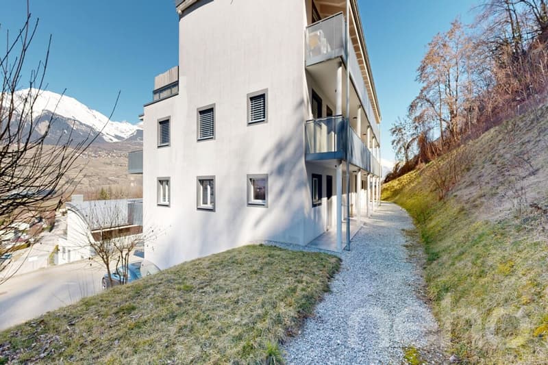 3.5 rooms of high standard with garage in Bramois (9)