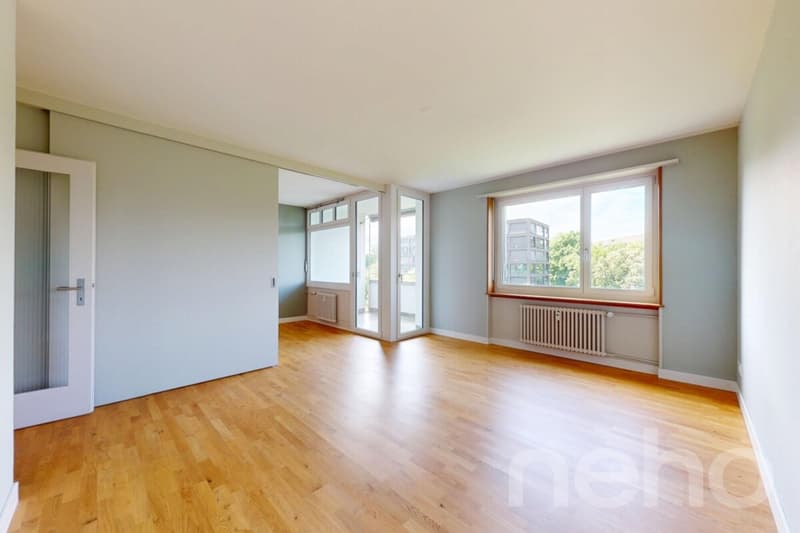 Modern renovated 3.5-room apartment with a view of the greenery in Basel (1)