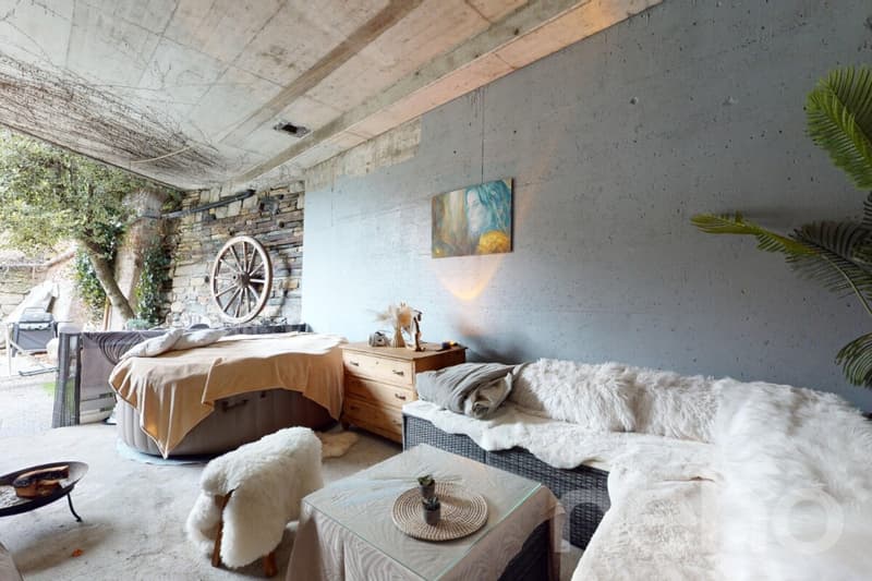 Rare opportunity: house with two apartments (9)