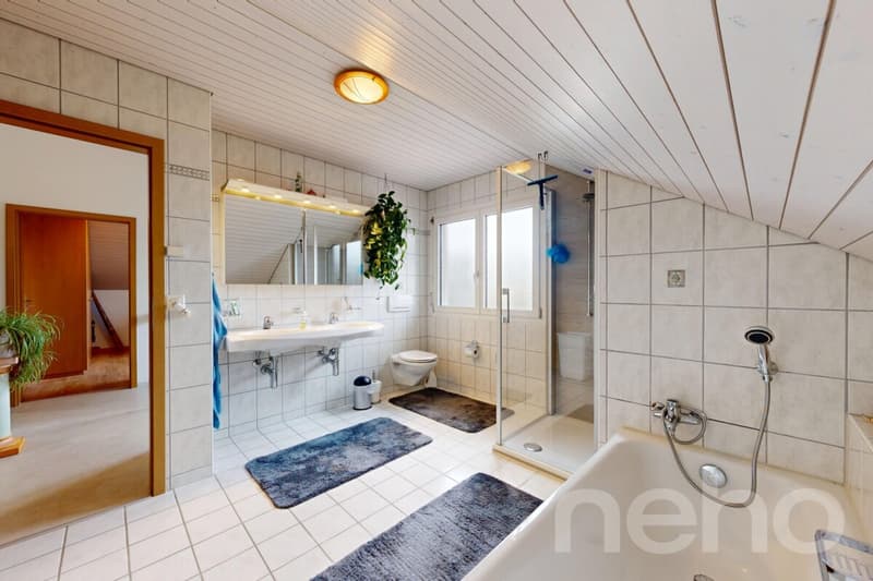 Light-filled family house with garden and direct forest access (9)