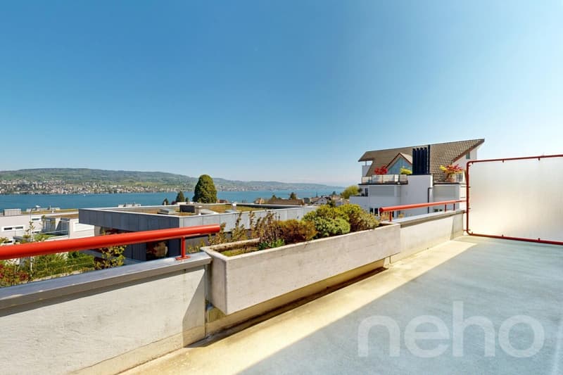 Panoramic lake view with large terrace (4)